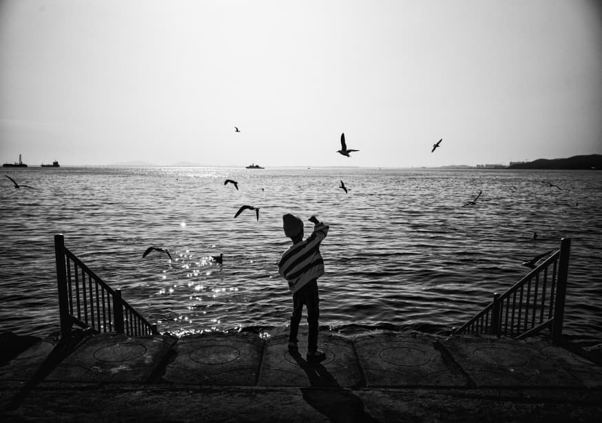 Quadro Meeting by the Sea by Bong Goo Kang