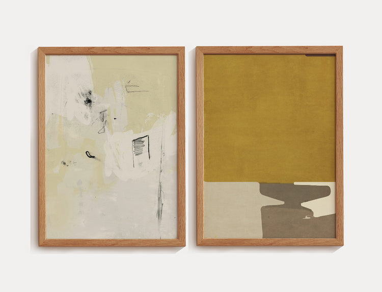 Dupla de quadros abstratos em tons neutros, como bege, branco e creme, onde uma das artes apresenta pinceladas expressivas e a outra apresenta formas orgânicas.