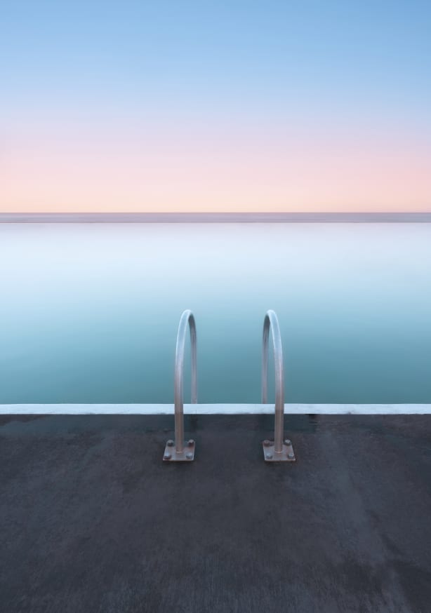 Quadro Waiting By Jingshu Zhu - Obrah | Quadros e Posters para Transformar a Parede