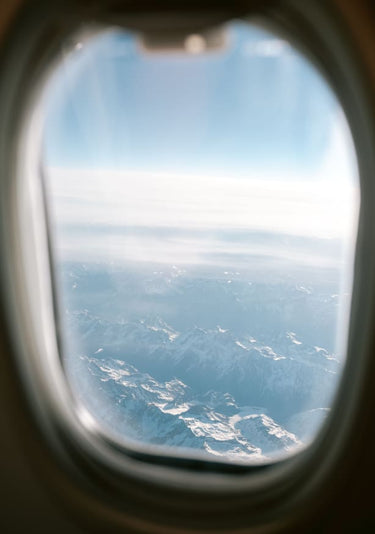 Quadro Plane Window View