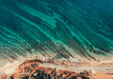 Quadro Waves and Water