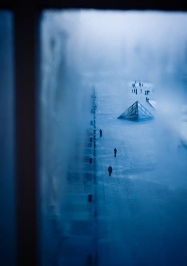 Quadro Time Soaked In Blue Light By Woo Jung Choi