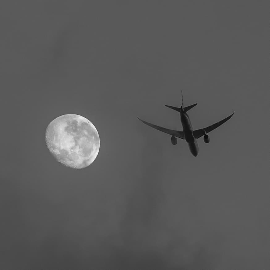 Quadro The Airplane and The Moon