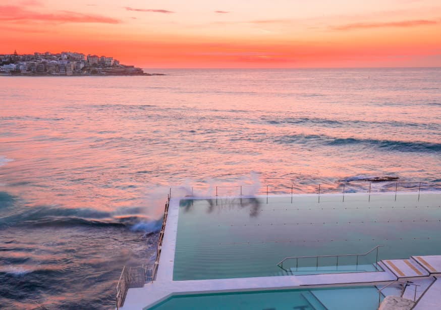 Quadro Stunning Sunset Over an Ocean Pool 2