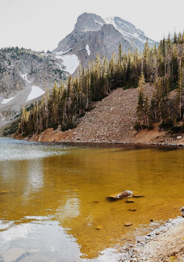 Quadro Lake Agnes Reflections