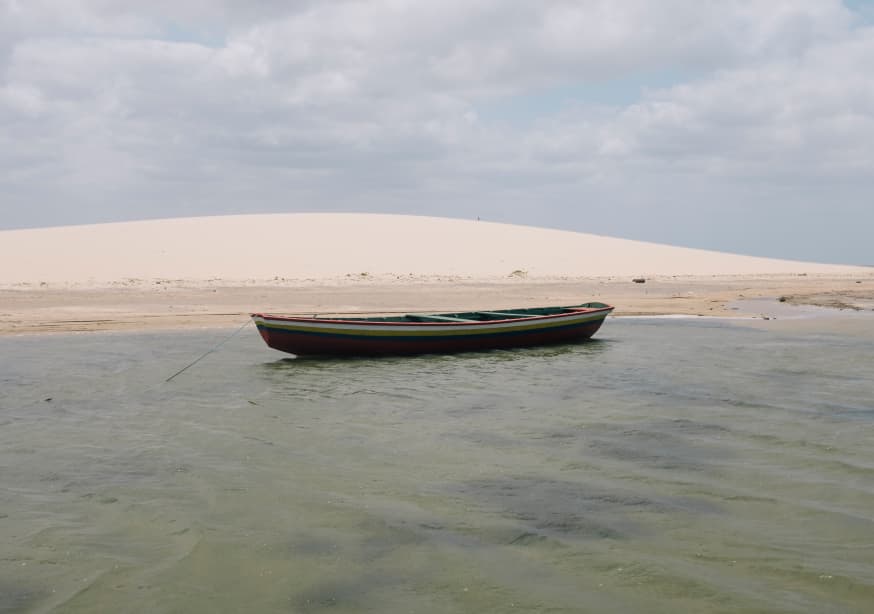 Quadro Canoa Estacionada
