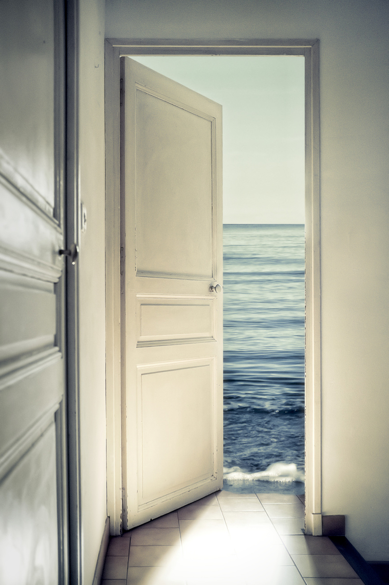 Quadro Behind the Door By Christian Marcel
