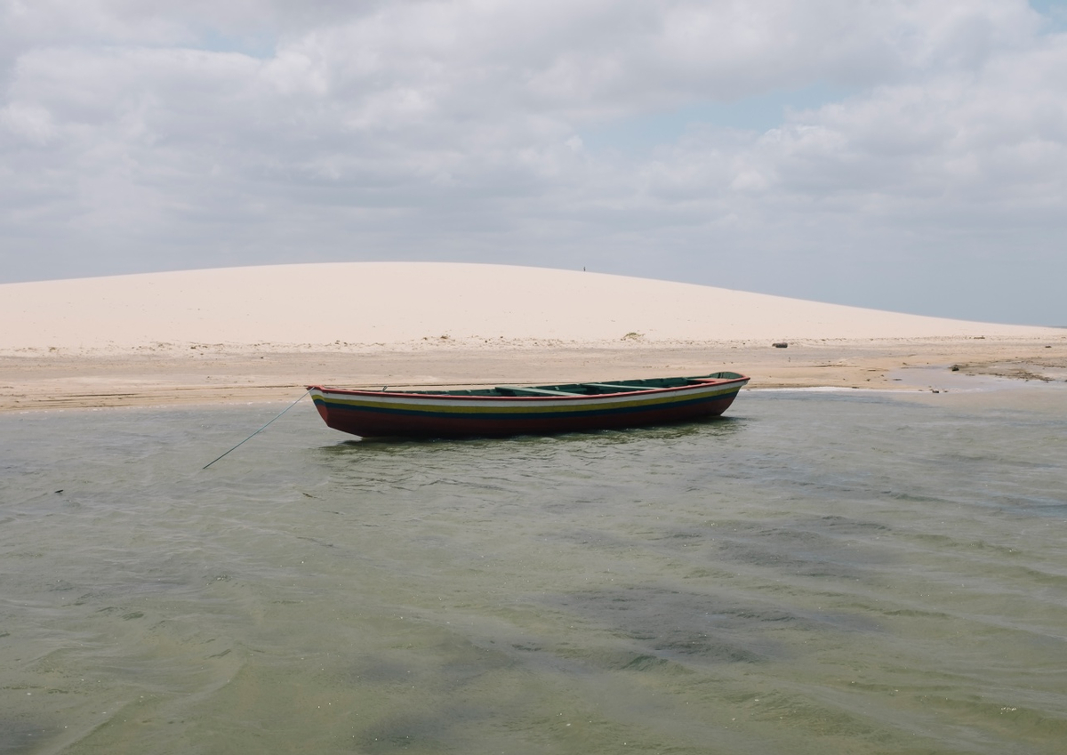 Quadro Canoa Estacionada