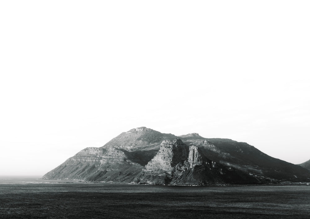 Quadro Sea and Mountains