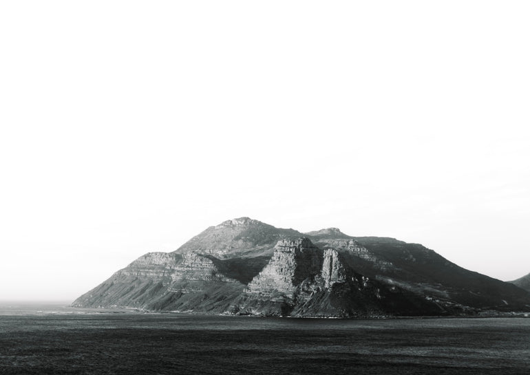 Quadro Sea and Mountains