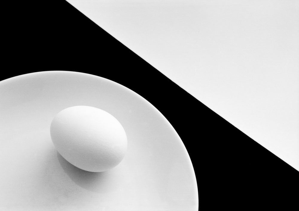 Quadro Still Life with Egg By Peter Hrabinsky