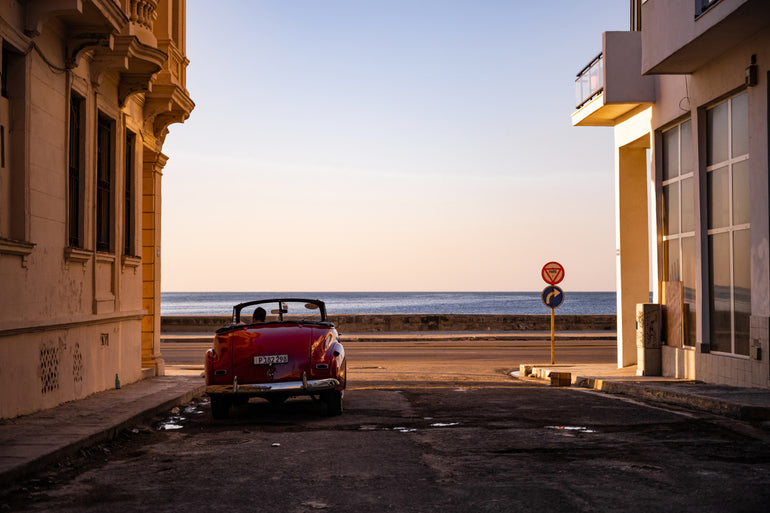 Quadro Watching the Sun Set Havana By John Deakin