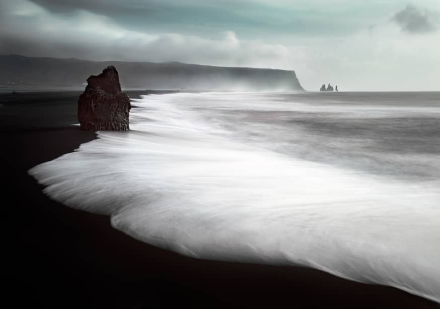 Quadro The Black Beach By Liloni Luca - Obrah | Quadros e Posters para Transformar a Parede