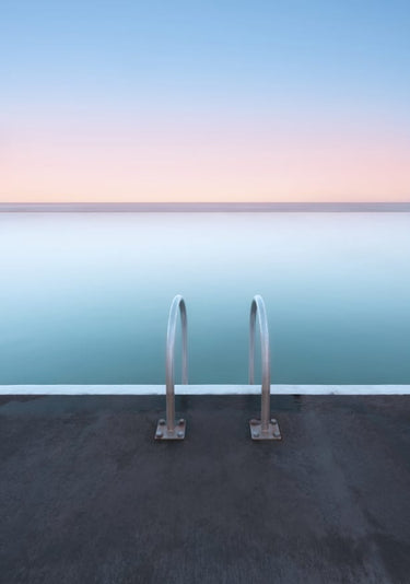 Quadro Waiting By Jingshu Zhu - Obrah | Quadros e Posters para Transformar a Parede