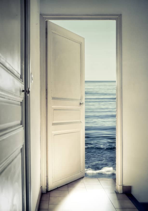 Quadro Behind the Door By Christian Marcel - Obrah | Quadros e Posters para Transformar a Parede