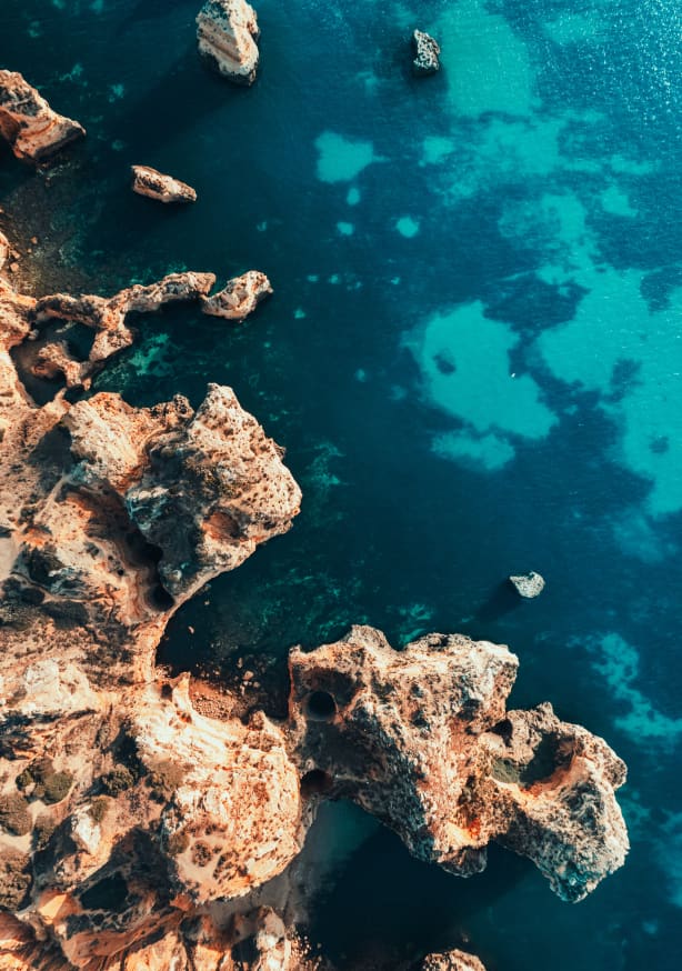 Quadro Coasts and Stones