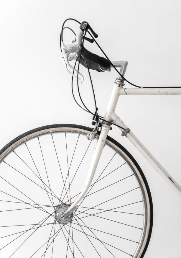 Quadro White Minimal Bicycle Love - Obrah | Quadros e Posters para Transformar a Parede