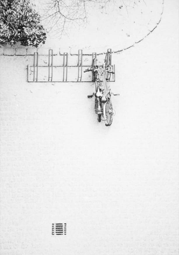 Quadro Winter White Bikes - Obrah | Quadros e Posters para Transformar a Parede